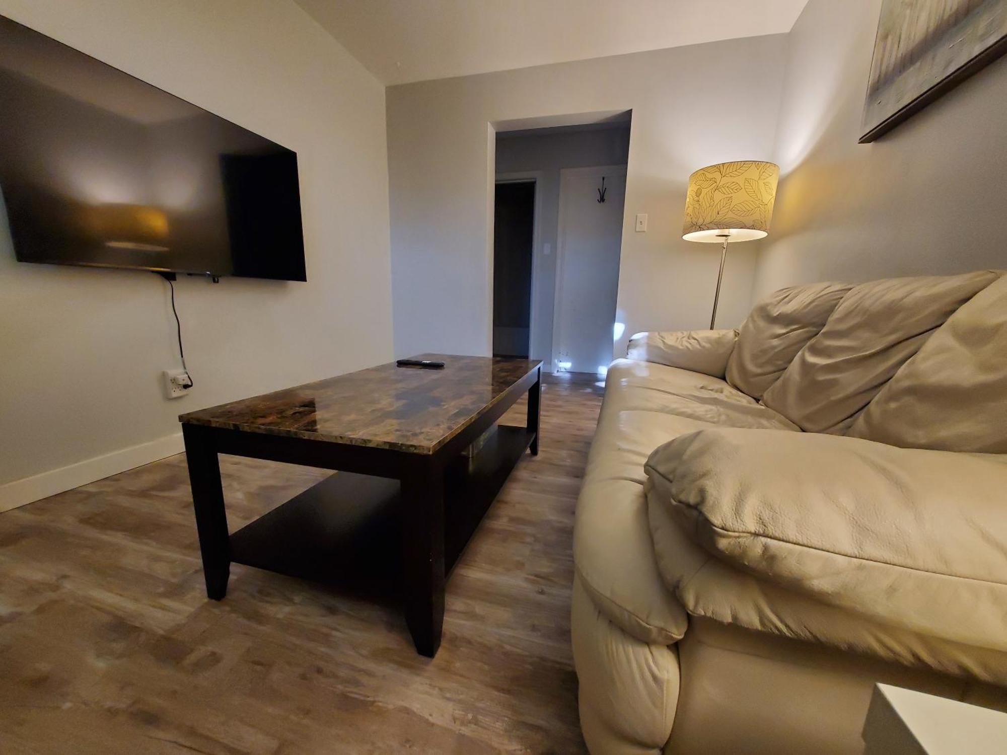 Modern Private 1Br Apt. W/Free Prkg + Fast Wi-Fi Sault Ste. Marie Exterior foto